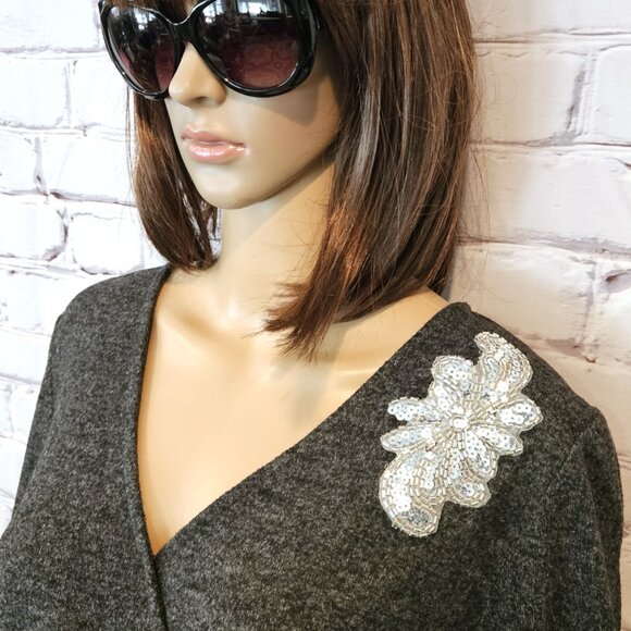 ADRIENNE VITTADINI - Pullover gray wrap sweater with front sequin detail - Picture 6 of 9